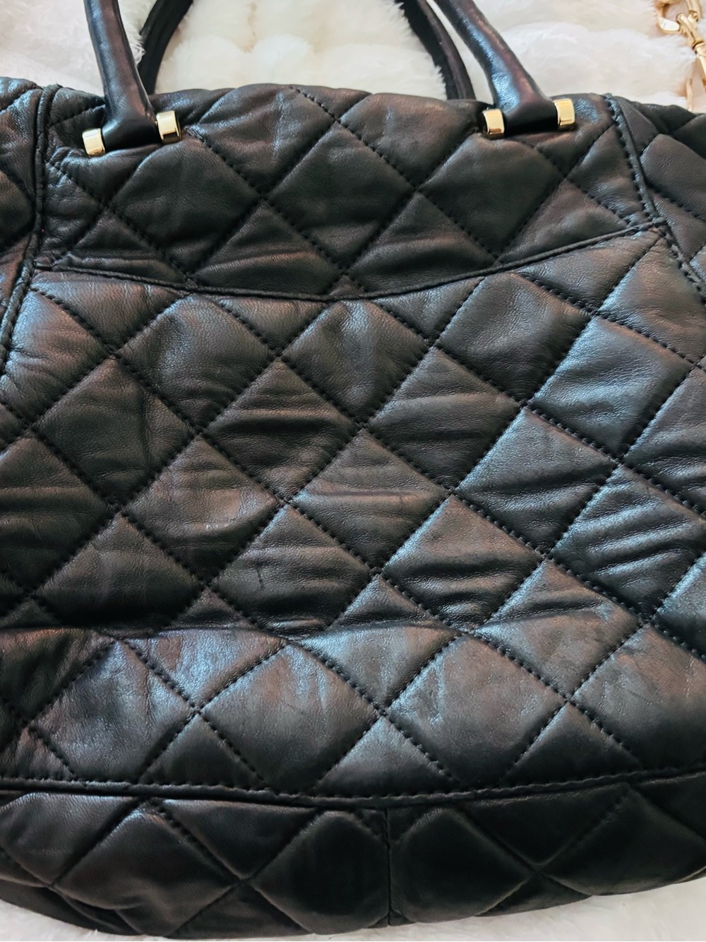 Michael Kors Quilted leather bag - Picture 2 of 5